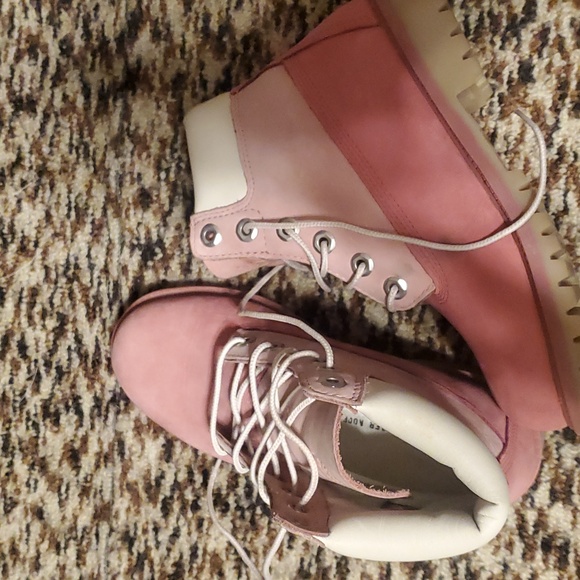 Shoes - Picture 1 of 2